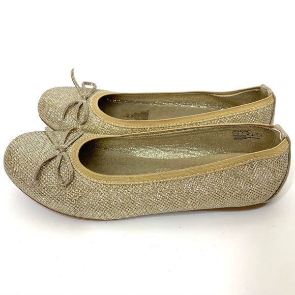 Stuart Weitzman Girls Fannie Gold Glitter Round Toe Bow Ballet Flats Size 5 - Picture 2 of 8
